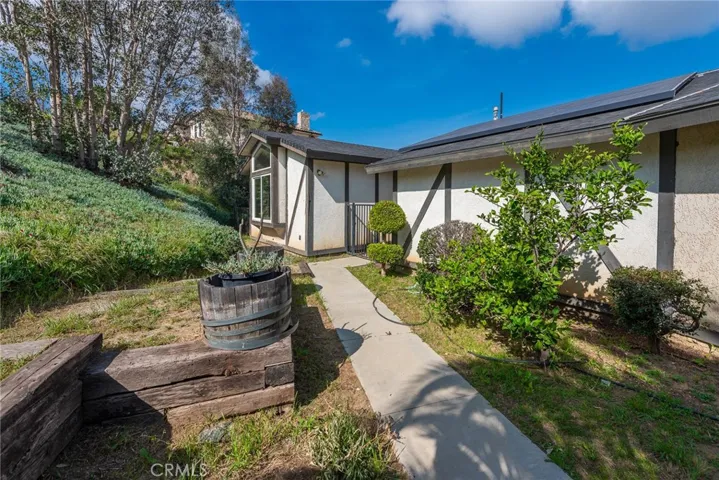 Attached ADU w/separate entrance