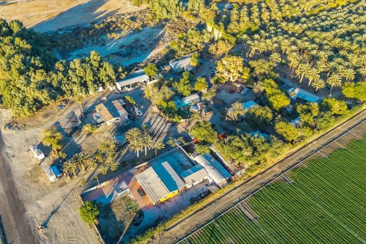 22-49300 Polk St (29)