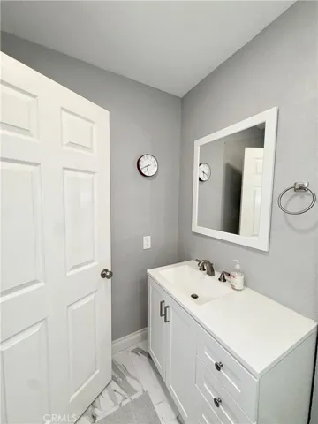 Guest house 3/4 bath
