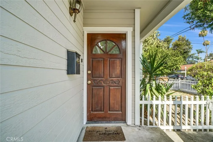 Rear unit Entrance