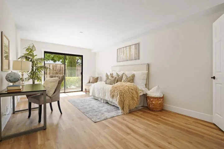 4159 El Camino Way B, Palo Alto, California 94306