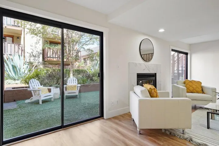 4159 El Camino Way B, Palo Alto, California 94306