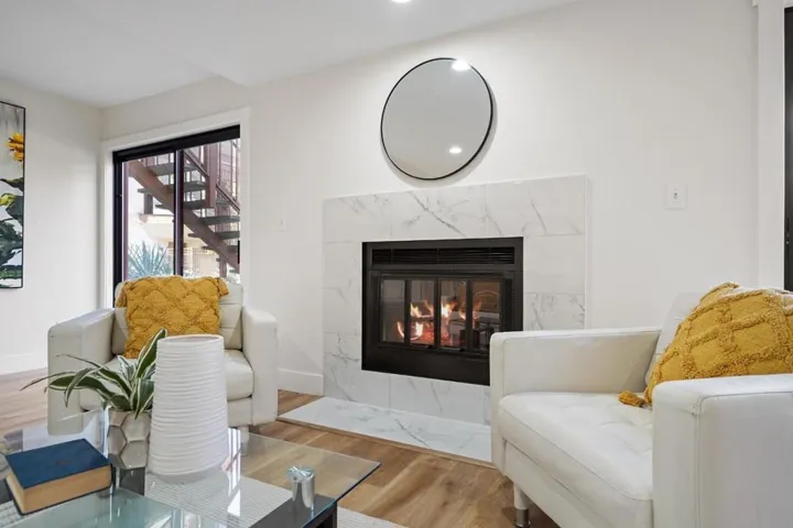 4159 El Camino Way B, Palo Alto, California 94306