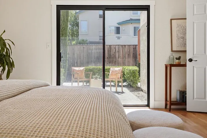 4159 El Camino Way B, Palo Alto, California 94306