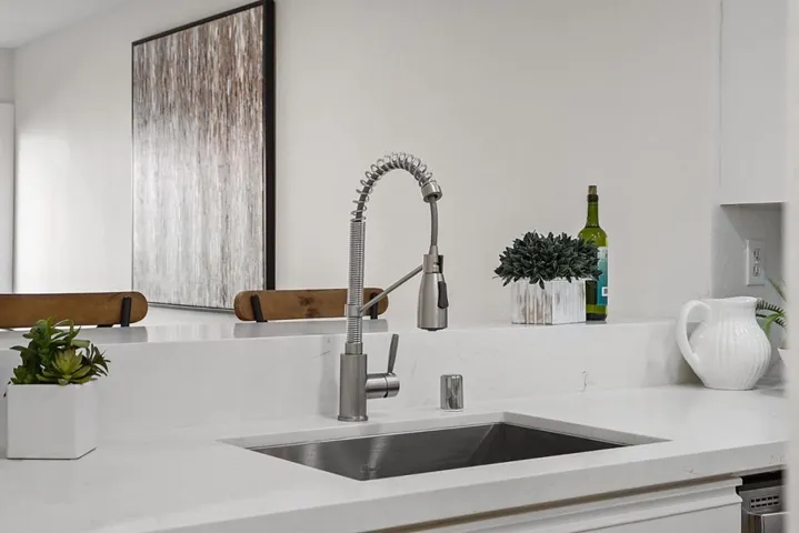 4159 El Camino Way B, Palo Alto, California 94306