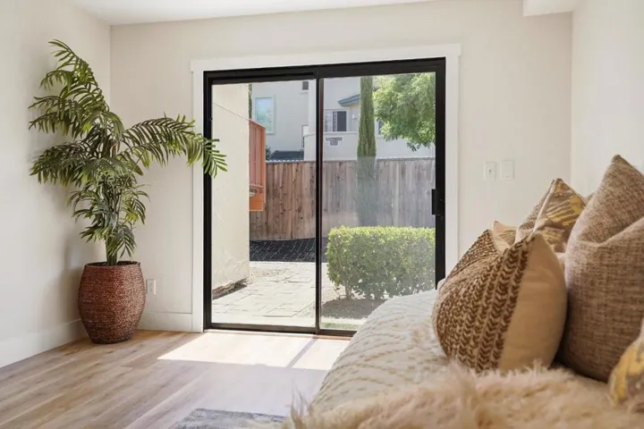 4159 El Camino Way B, Palo Alto, California 94306