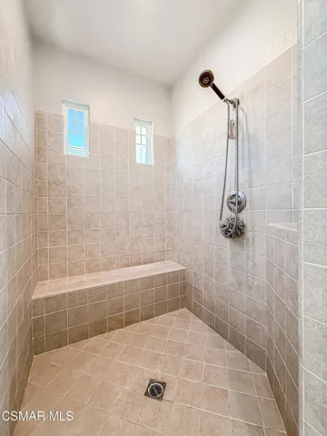 lPrimary Bedroom Suite12