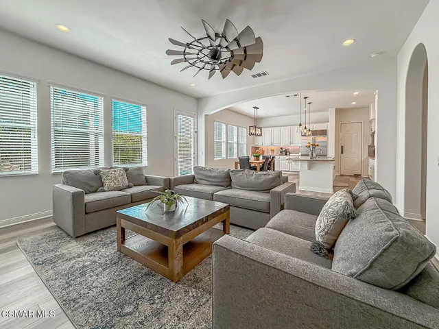 dFamily and Kitchen3