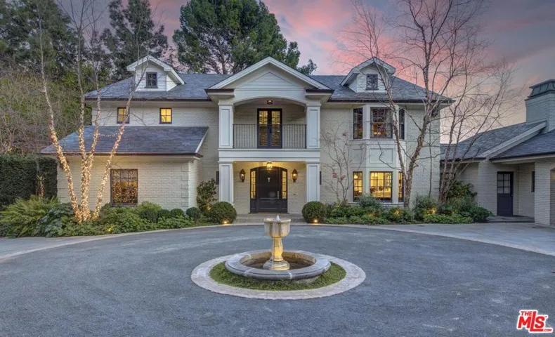 7171 Chelan Way, Los Angeles, California 90068