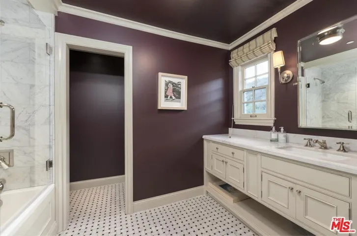 7171 Chelan Way, Los Angeles, California 90068