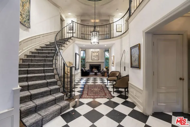 7171 Chelan Way, Los Angeles, California 90068