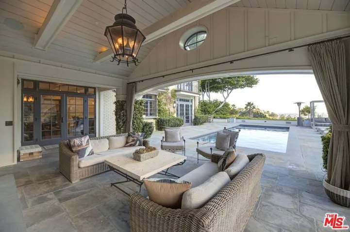 7171 Chelan Way, Los Angeles, California 90068