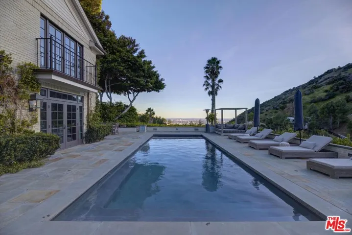 7171 Chelan Way, Los Angeles, California 90068