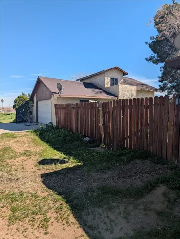 side yard up to garage