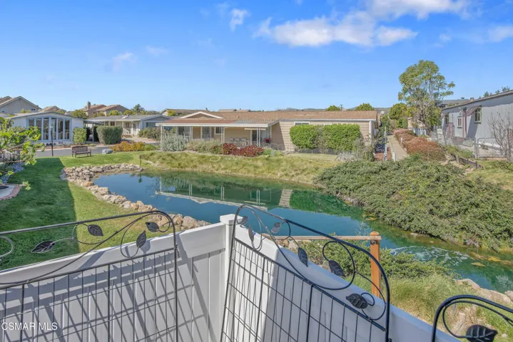 114 Poinsettia Gardens Dr-print-040-019-