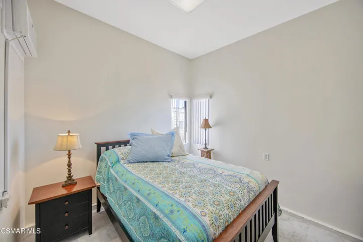114 Poinsettia Gardens Dr-print-037-017-