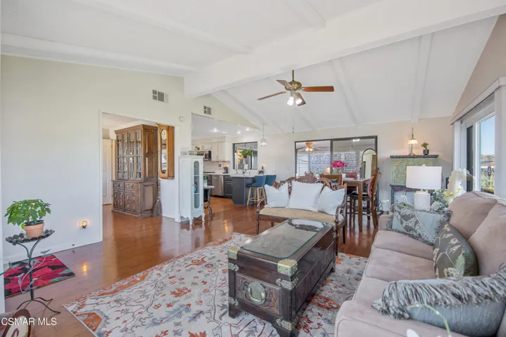 114 Poinsettia Gardens Dr-print-012-049-