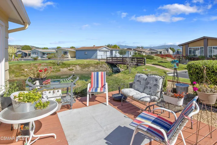 114 Poinsettia Gardens Dr-print-009-032-