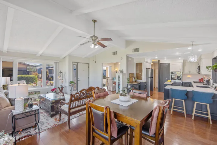 114 Poinsettia Gardens Dr-print-016-036-