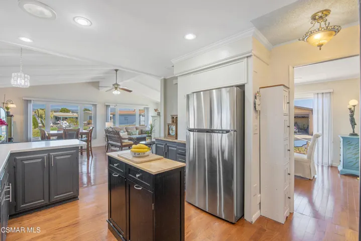 114 Poinsettia Gardens Dr-print-021-005-