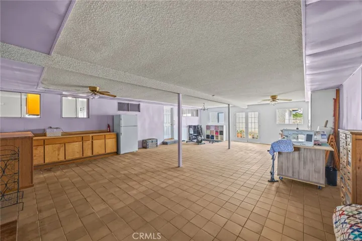 Great Room, Bonus room or Enclosed patio!