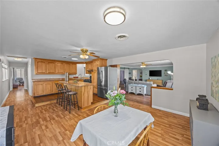 Awesome Kitchen & Dining area!