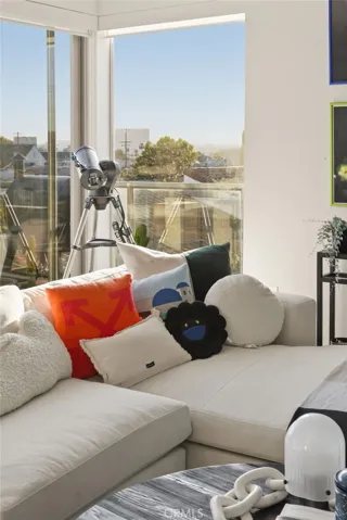 518 E Windsor 305, Glendale, California 91205