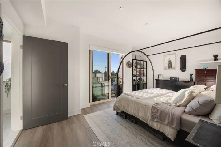 518 E Windsor 305, Glendale, California 91205
