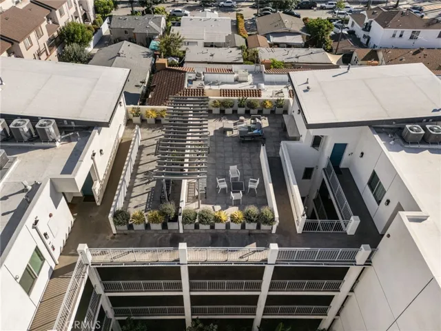 518 E Windsor 305, Glendale, California 91205