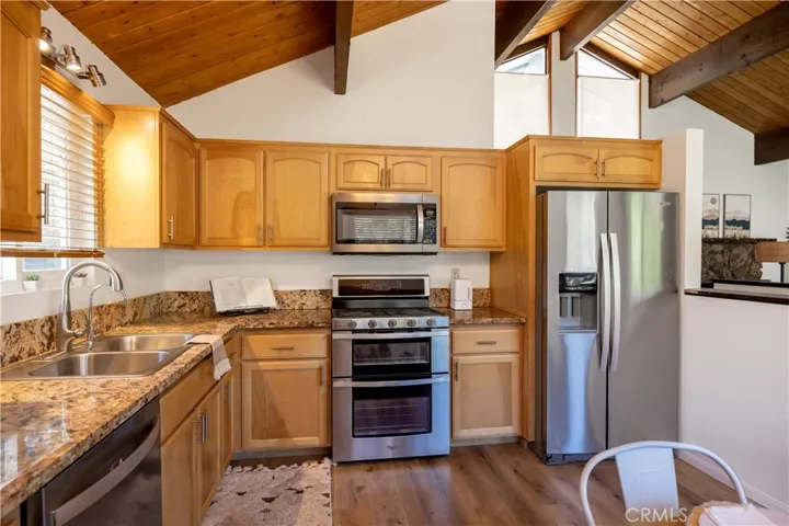 2395 Hunsaker, Running Springs, California 92382