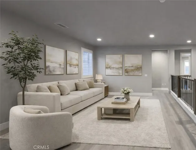 This image has been virtually staged for illustrative purposes only. Furniture and décor are not included in the sale of the property.