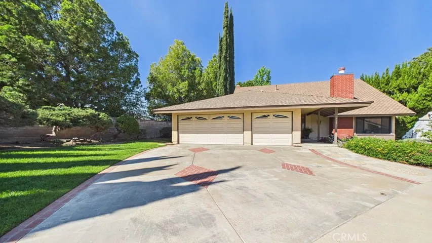 3 car garage