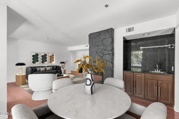 virually staged 1000Cali-8_2317267