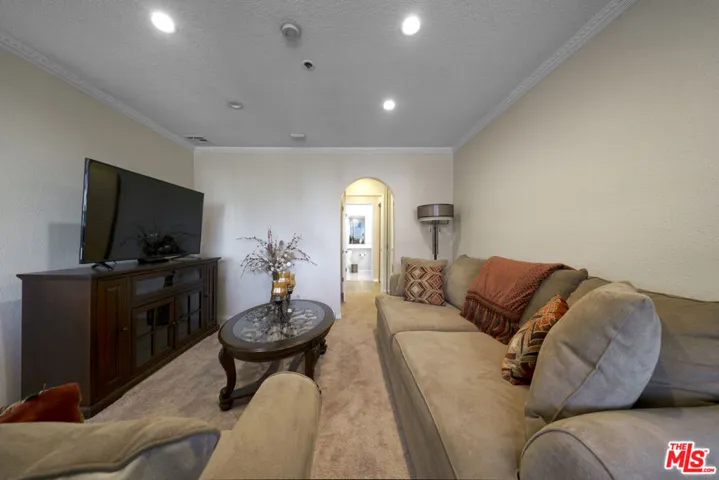 2nd BEDROOM/DEN