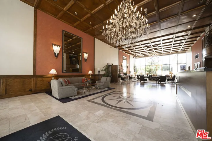 GRAND LOBBY