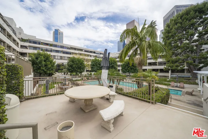 UPPER POOL AREA