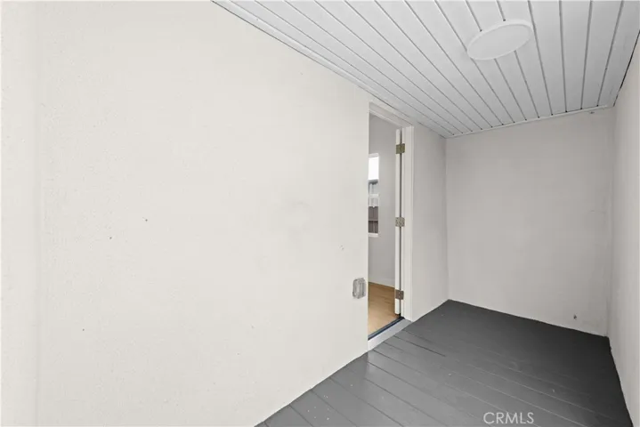 Front Unit rear porch