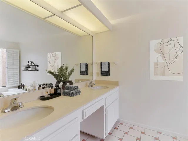 20 Peartree Ln 25, Rolling Hills Estates, California 90274
