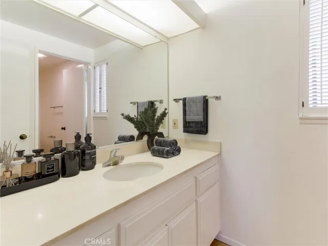 20 Peartree Ln 25, Rolling Hills Estates, California 90274
