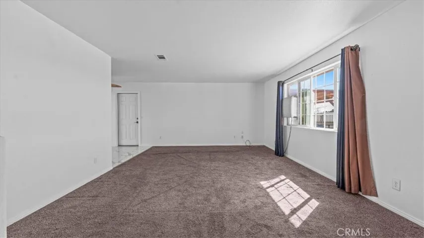 11545 Kiowa, Apple Valley, California 92308