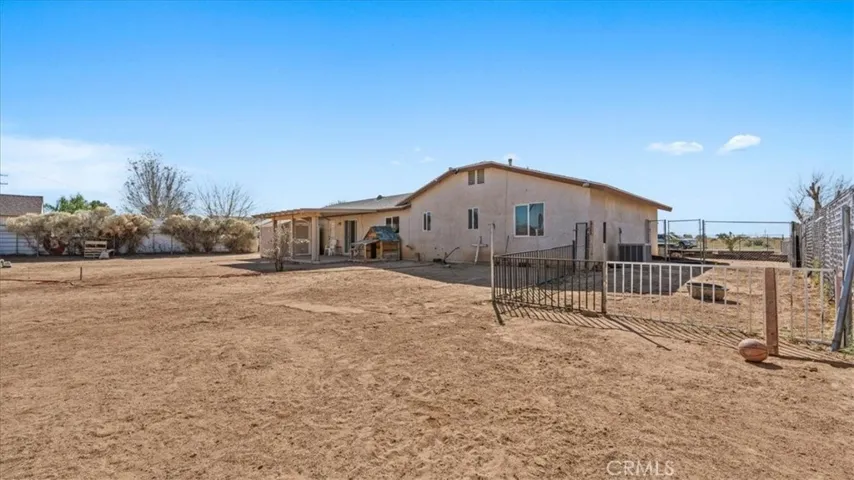 11545 Kiowa, Apple Valley, California 92308