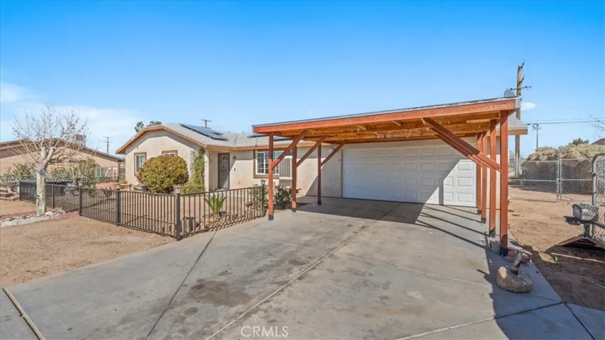 11545 Kiowa, Apple Valley, California 92308