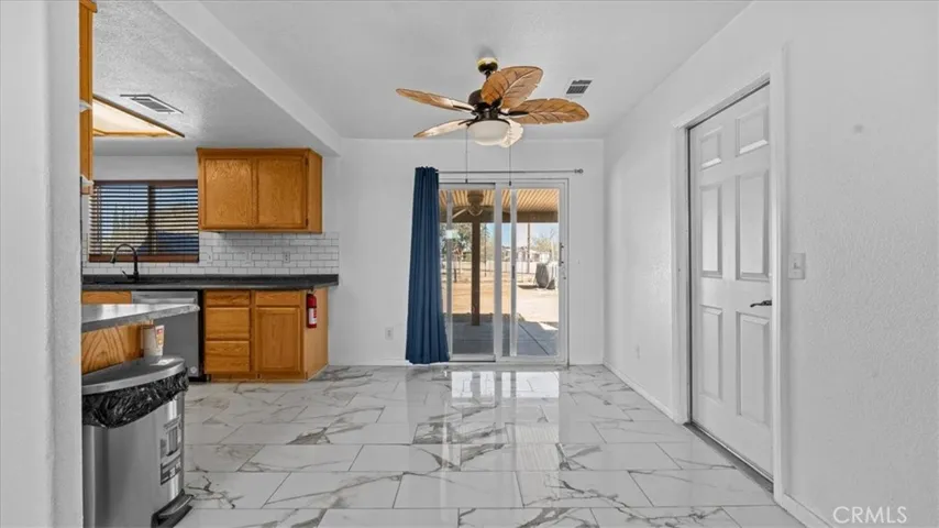 11545 Kiowa, Apple Valley, California 92308