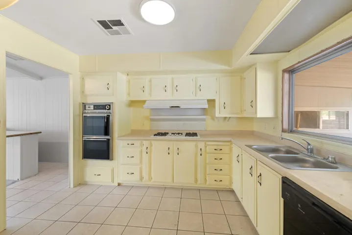 11_73966_Zircon_Cir_W11_mls