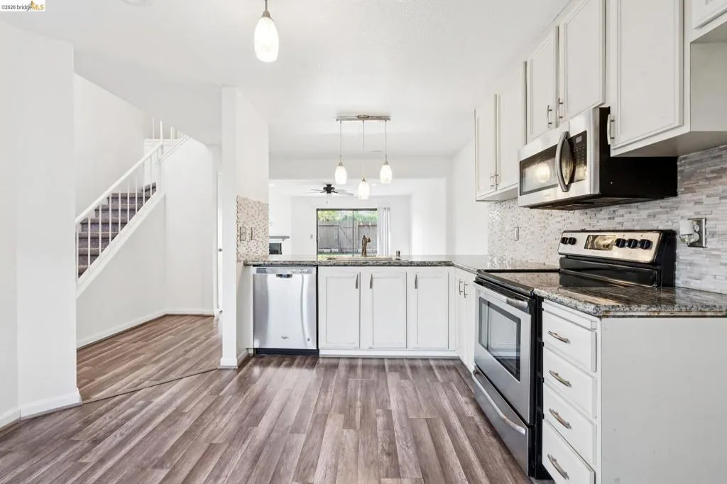 2238 Piccardo Cir