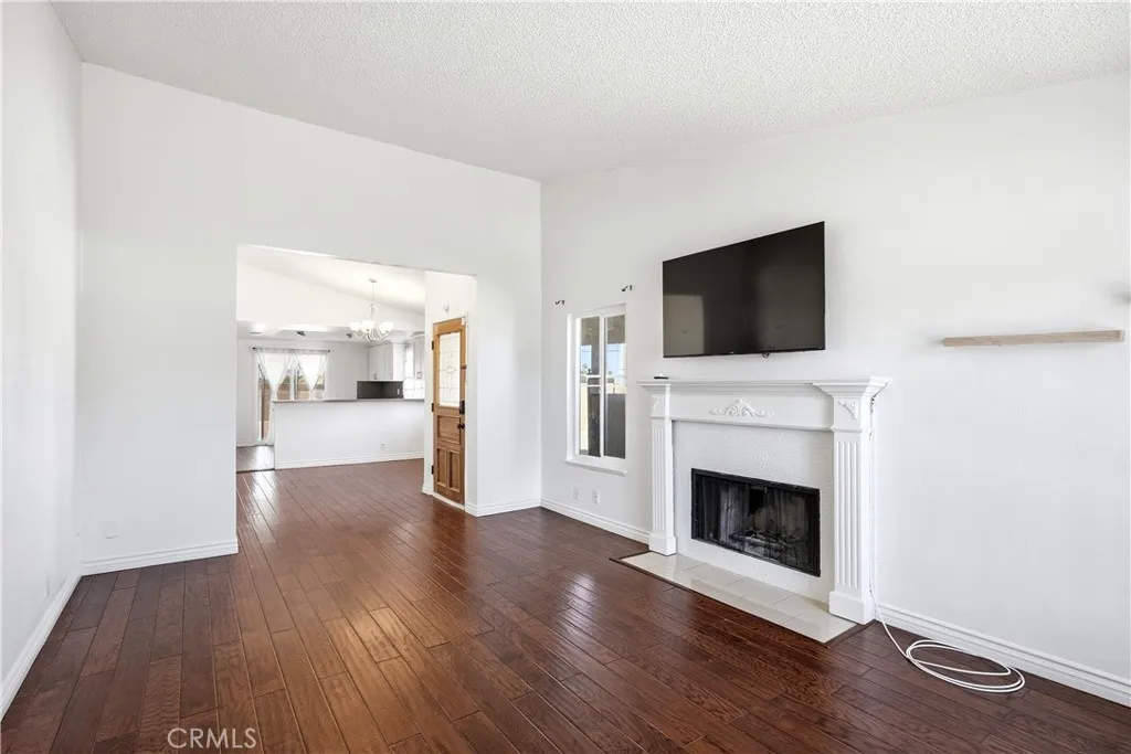 3217 E Avenue S1, Palmdale, California 93550 — photo 5