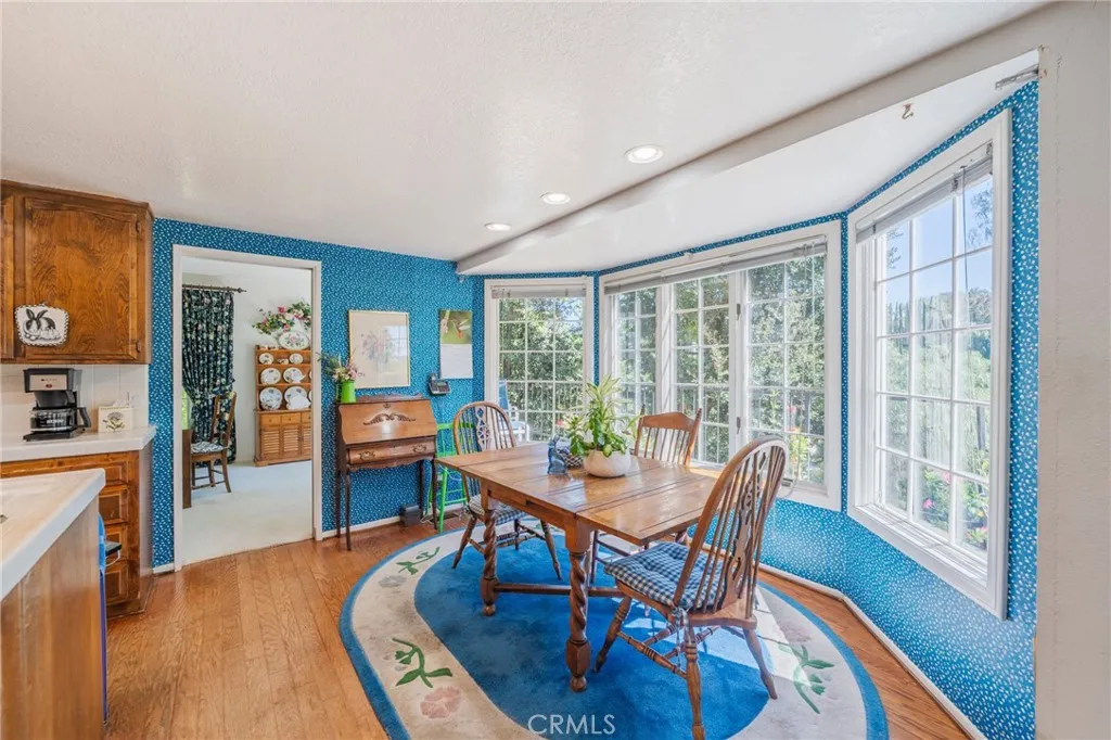 Breakfast nook