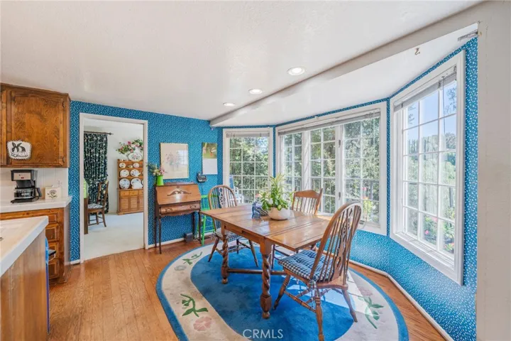 Breakfast nook