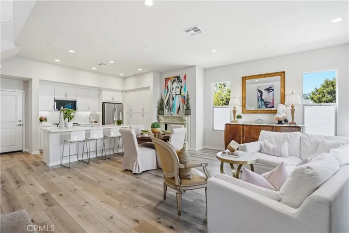184 Alienta Lane, Rancho Mission Viejo, California 92694