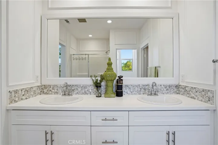 184 Alienta Lane, Rancho Mission Viejo, California 92694